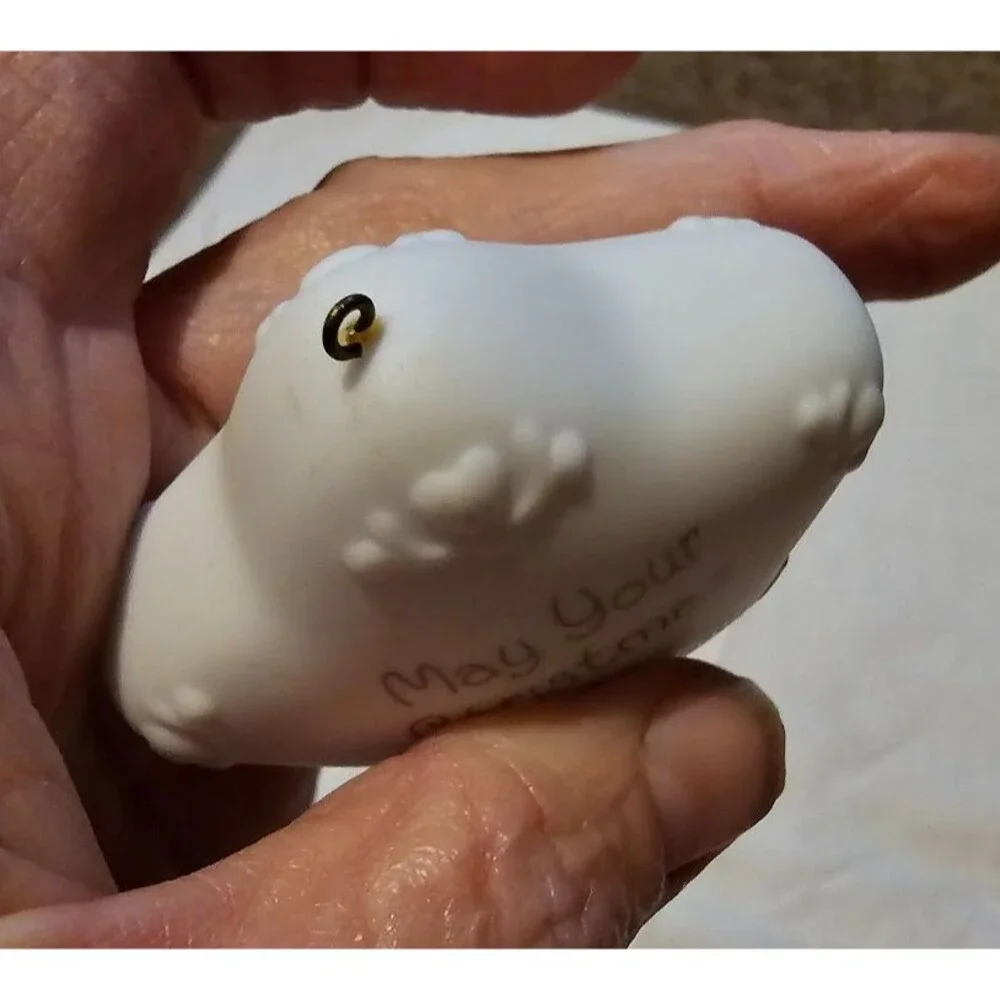 2003 PRECIOUS MOMENTS ORNAMENT 